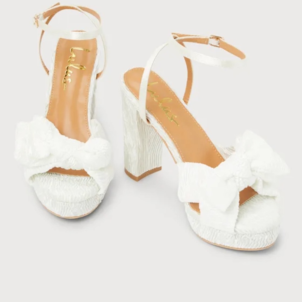NWT Elegant White High Heel Sandals - Picture 3 of 3